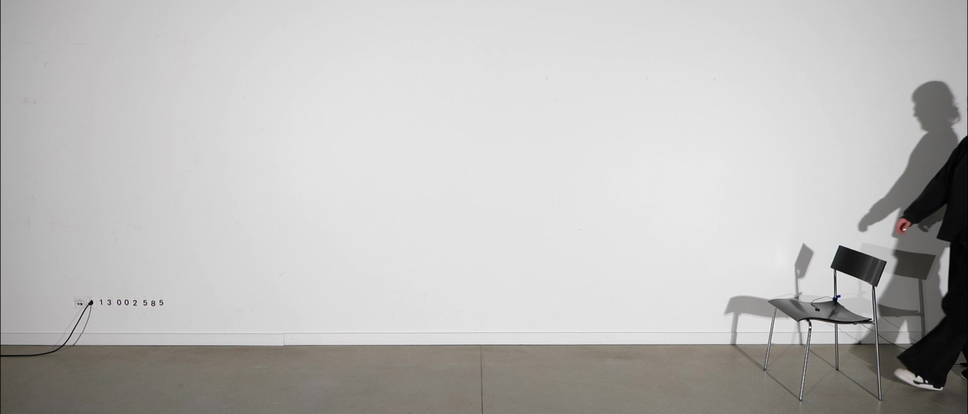 13 002 585